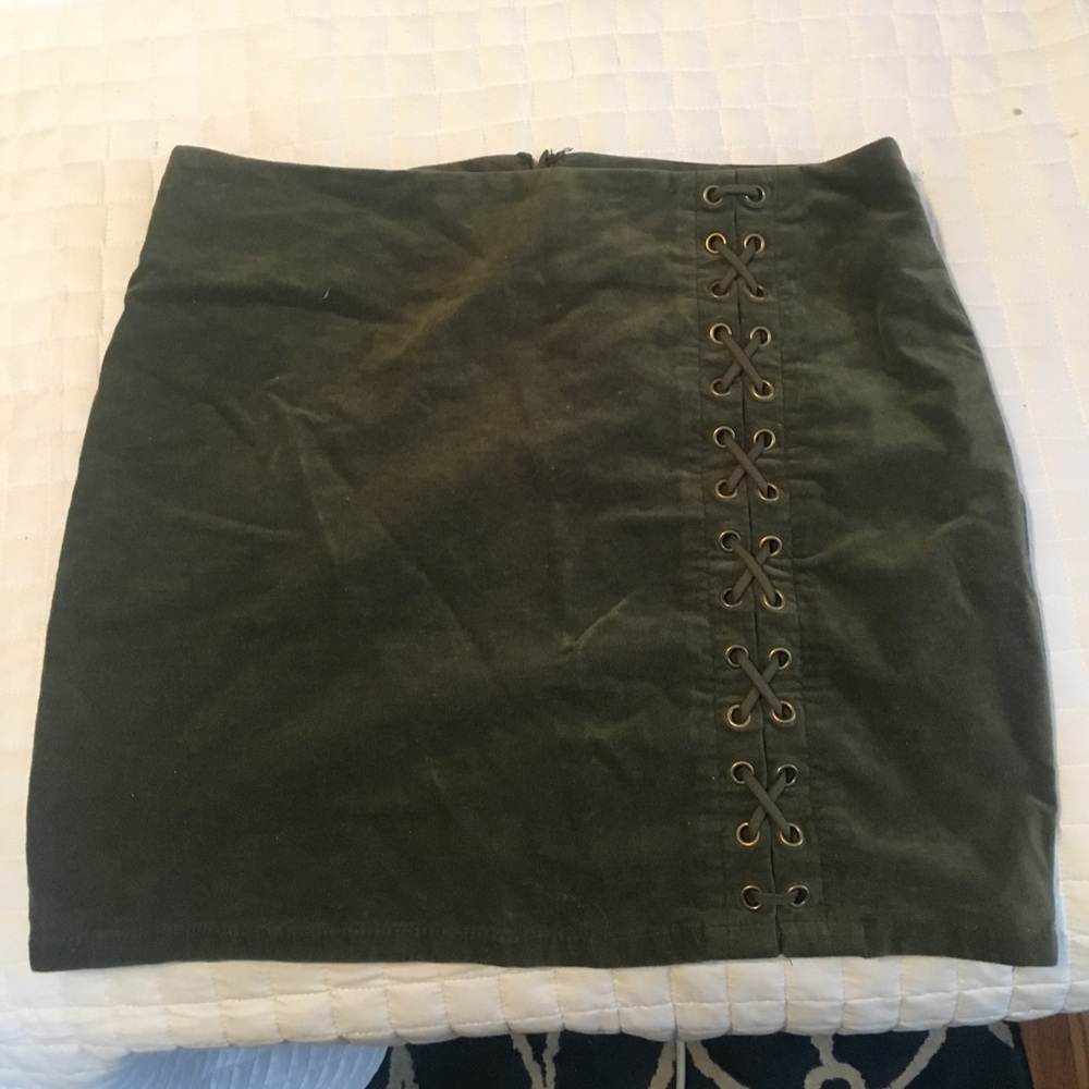 Velvet green skirt